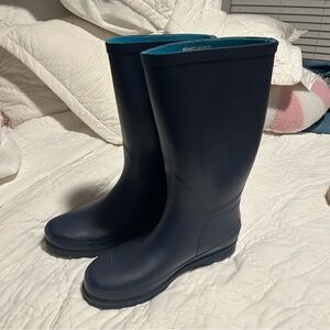 Navy Vineyard Vine Rain Boots